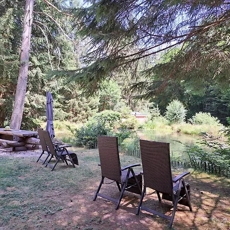 In A Charming Location On Forellenhof, Zorn Valley, アパート *