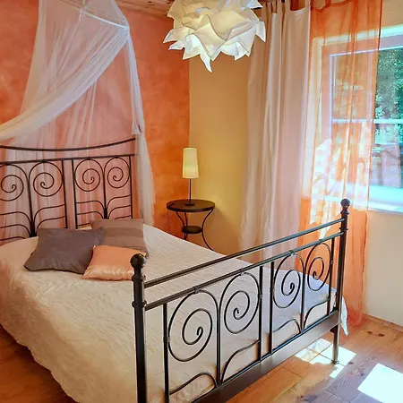In A Charming Location On Forellenhof, Zorn Valley, アパート *